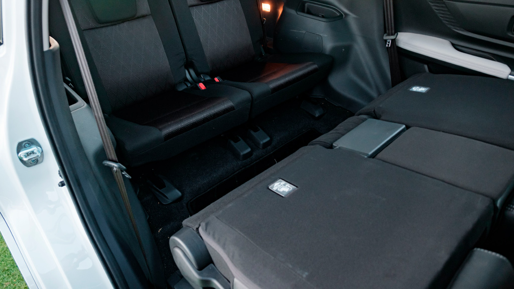 toyota-veloz-2022-noi-that-banxegiatot-com-vn-30